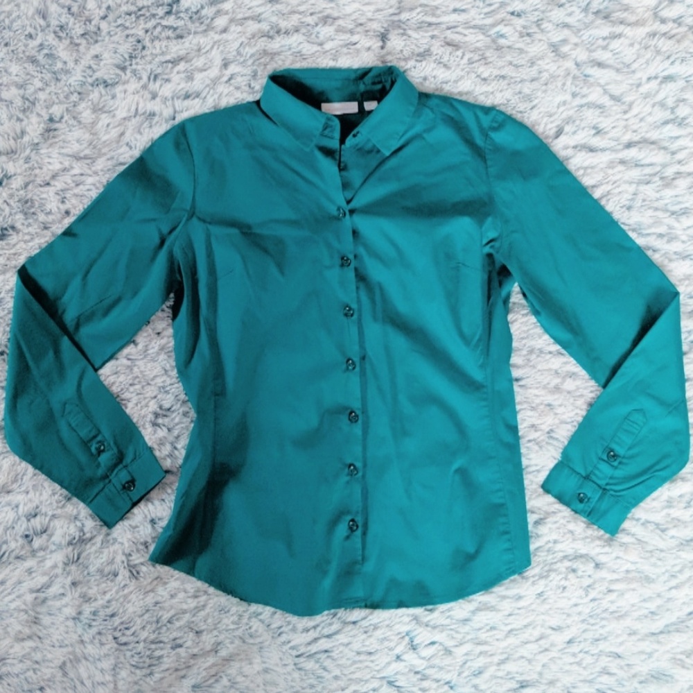 New York & company button-down shirt